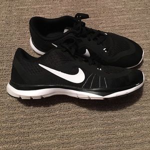 Nike 7 1/2 shoes