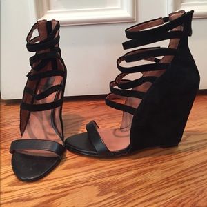 Lf black wedges