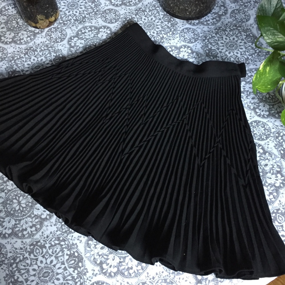 Versus Versace 100% wool swishy accordion skirt