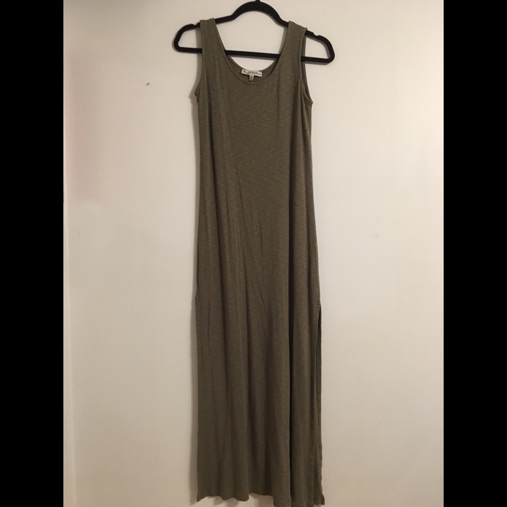 ⭐️Vaca Soon Sale⭐️ Olive Green Maxi Dress