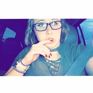 Meet your Posher, Ellie