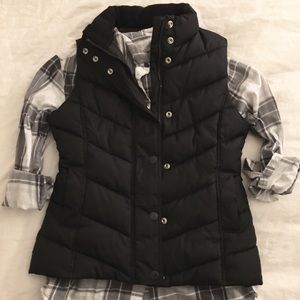 Gap puffer vest