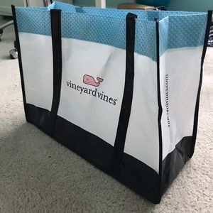 Vineyard Vines Flimsy Beach Tote