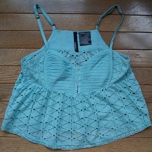 ♦️3 for $15 O'Neill Mint Eyelit Crop Top