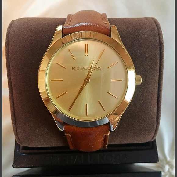 Michael Kors Gold and Leather Women\'s Watch main image 6