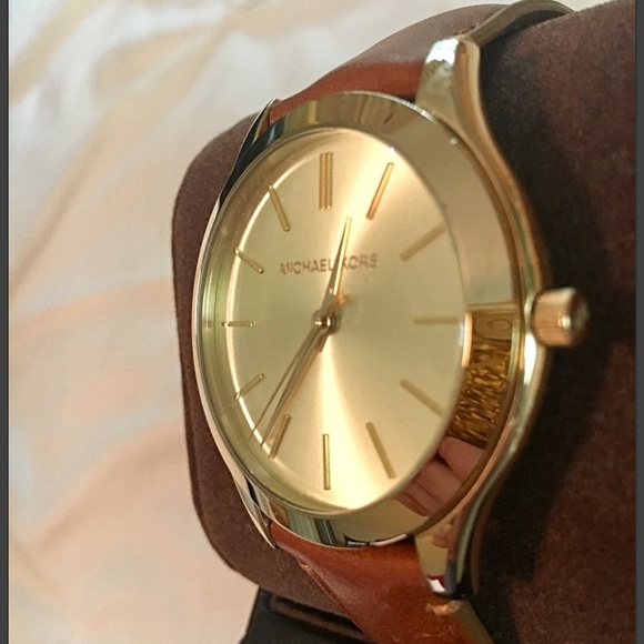 Michael Kors Gold and Leather Women\'s Watch main image 5