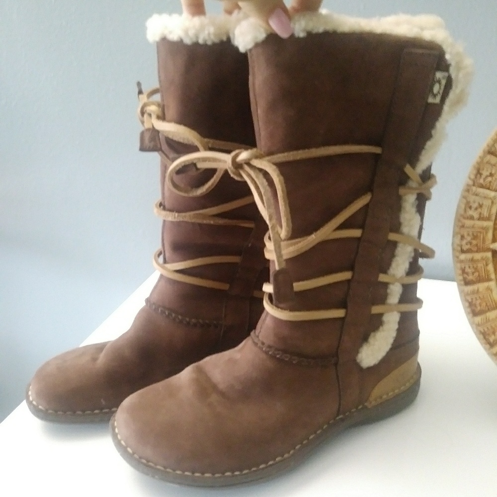 Ugggs boots !