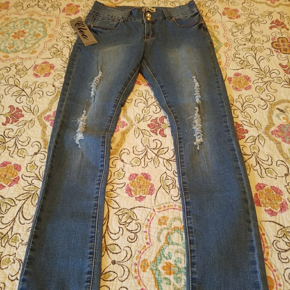 Cute Distressed Jeans!