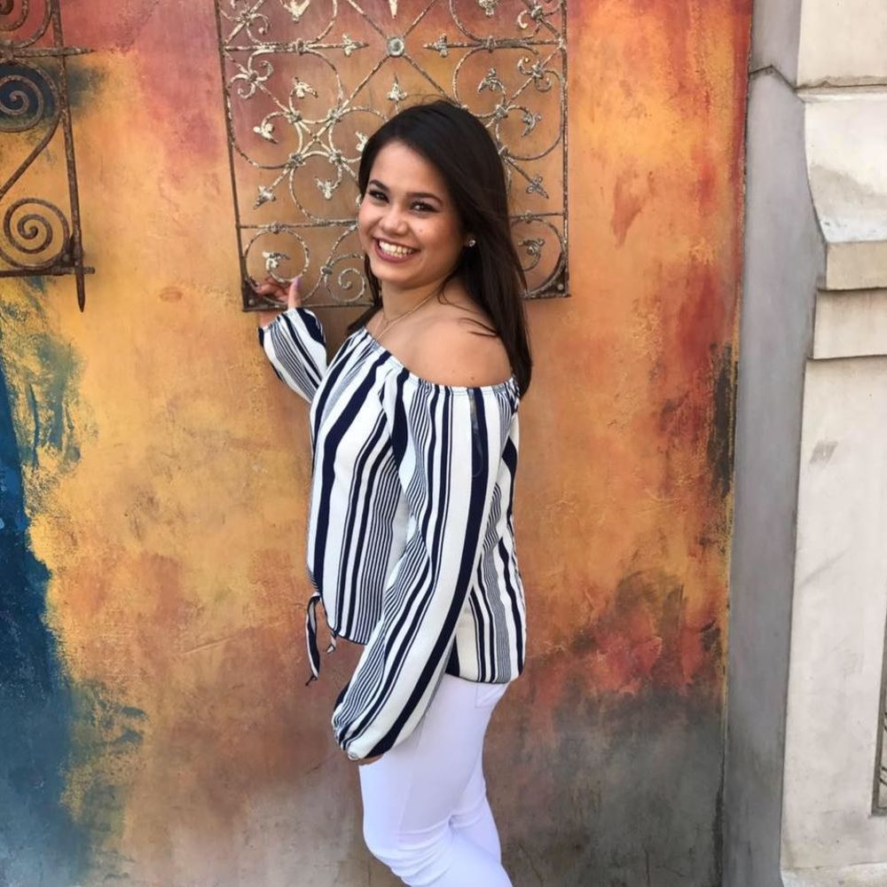 Meet your Posher, Isabella