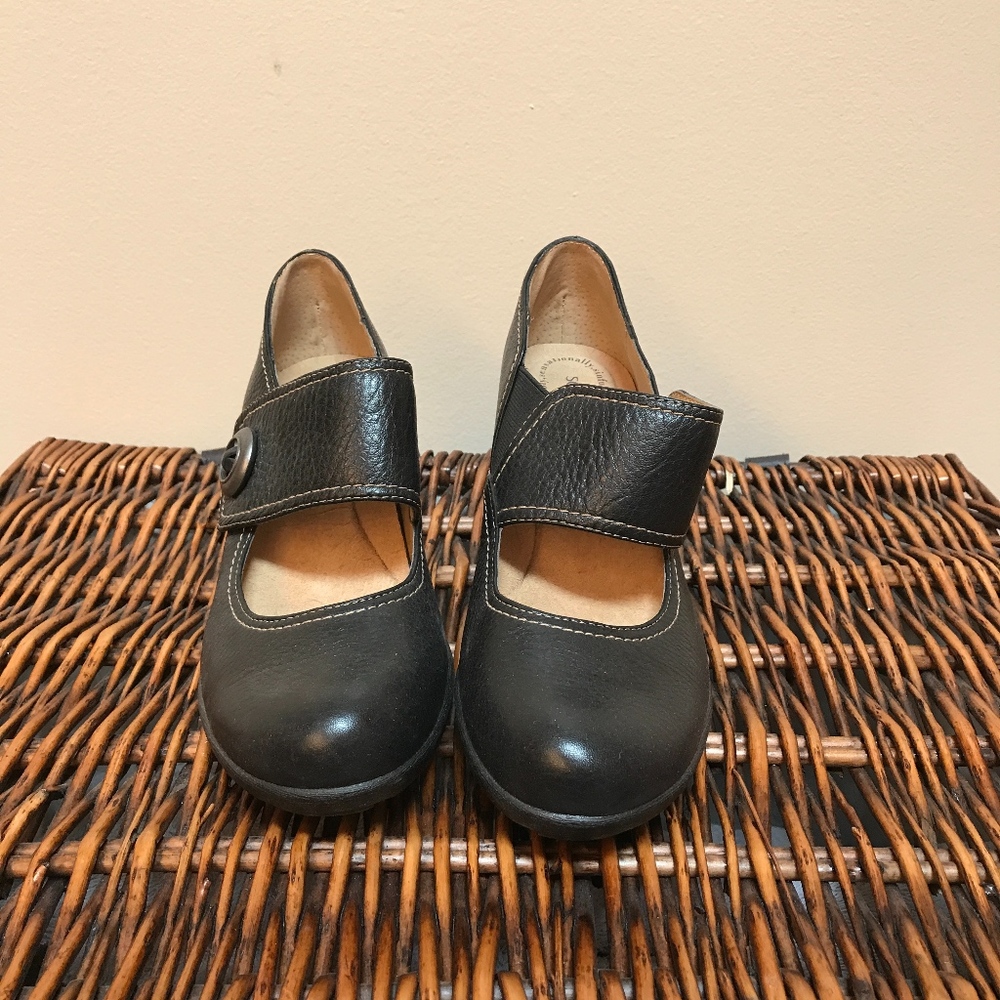 Mary Jane style Softspots shoes