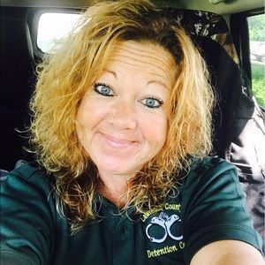 Meet your Posher, Shelly