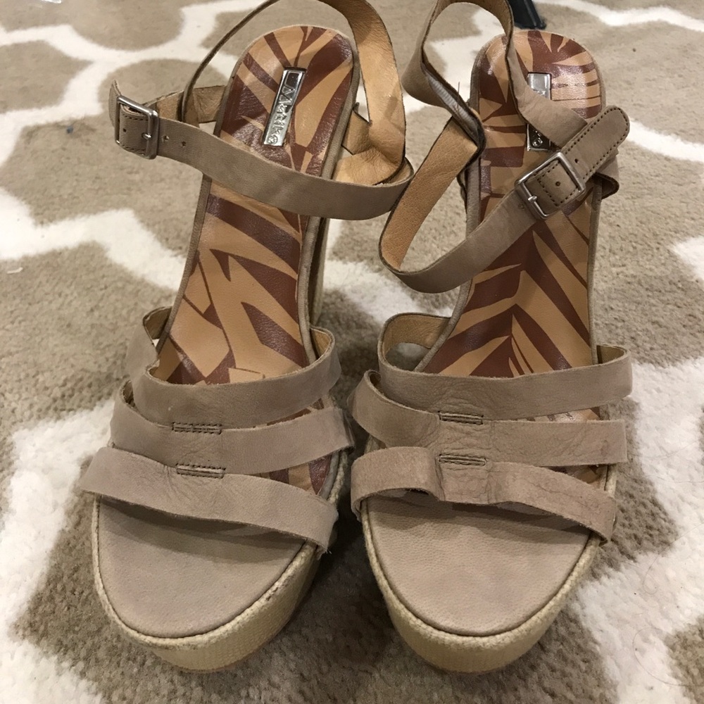 LF beige heels