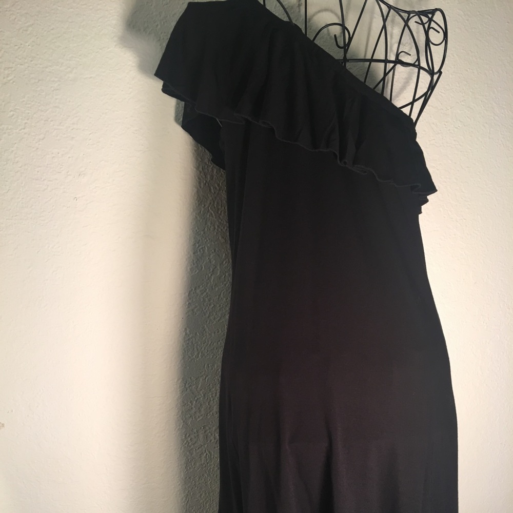 Premise Black One Shoulder Knee Length Dress