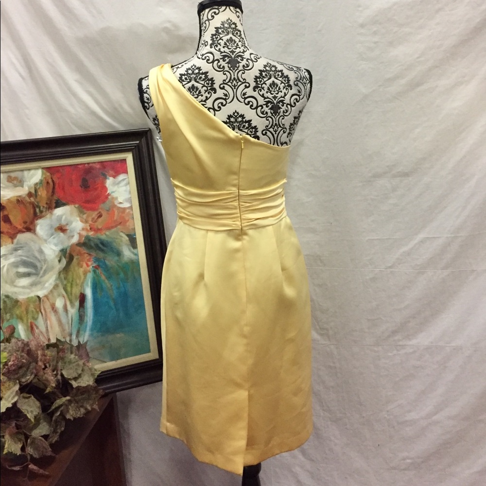 David's Bridal Lemon Yellow Bow Shoulder Dress - Picture 4 of 4