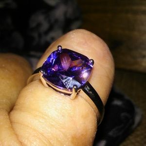 Sterling Silver Ring     SIZE 8