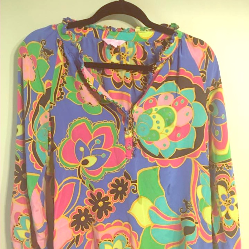 Lilly Pulitzer multi print top, so fun and cute,