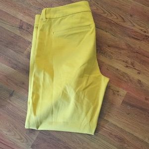 Old navy mid rise pixie pants