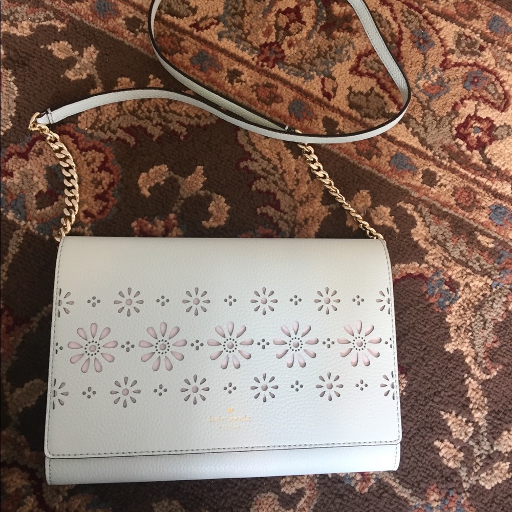 Kate Spade Valencia daisy clutch / crossbody SOLD