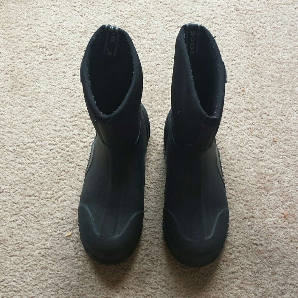 BOGS winter snow boots in black