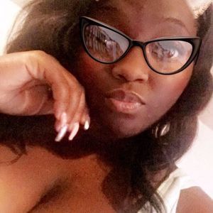 Meet your Posher, Chanel