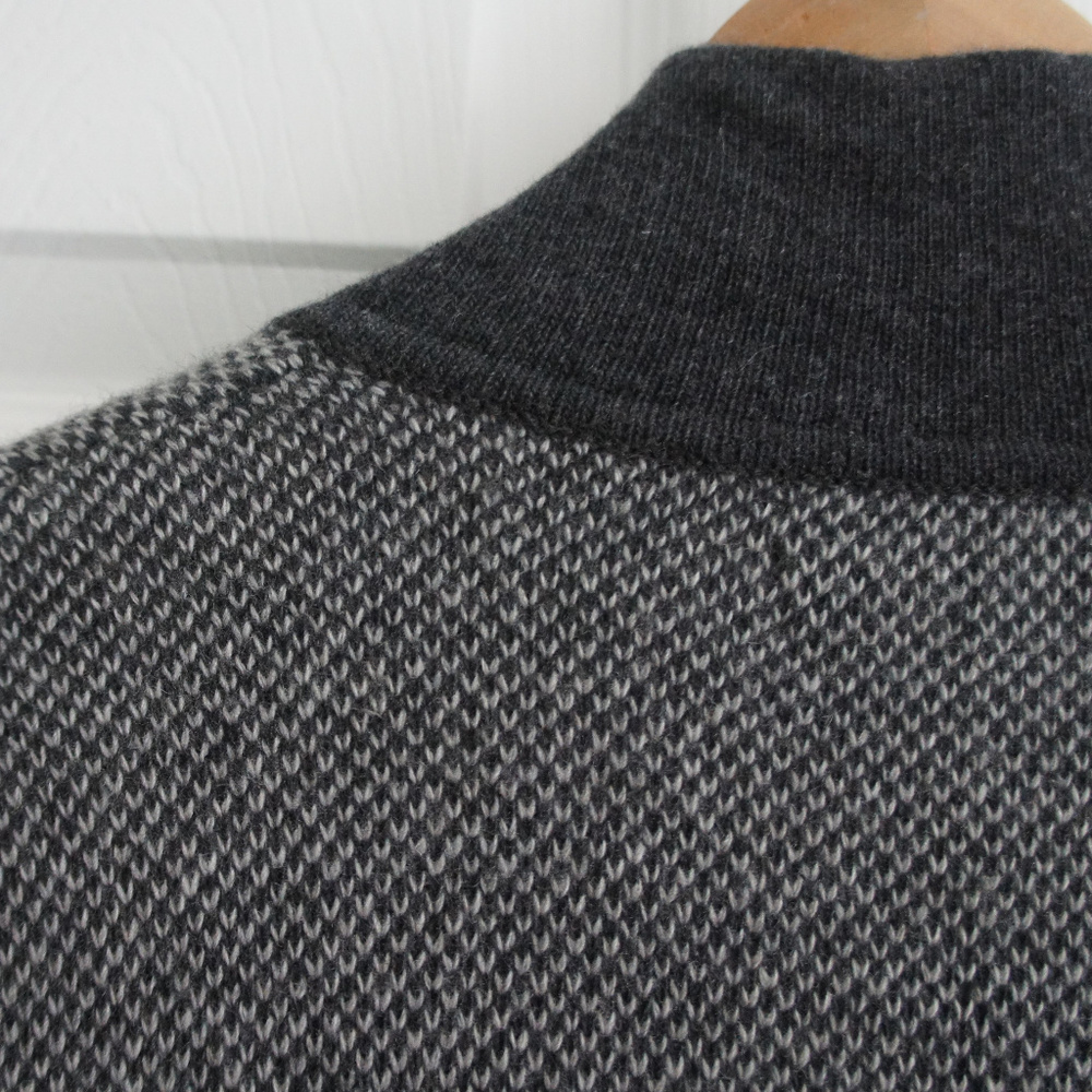 Banana Republic Wool/Cashmere Button Front Sweater - Picture 2 of 7