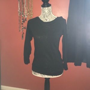 Black mid sleeve shirt