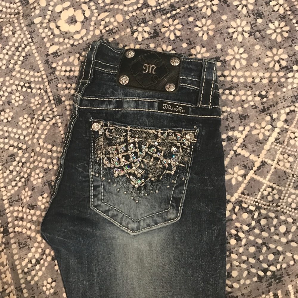 Miss Me Cropped Capri
