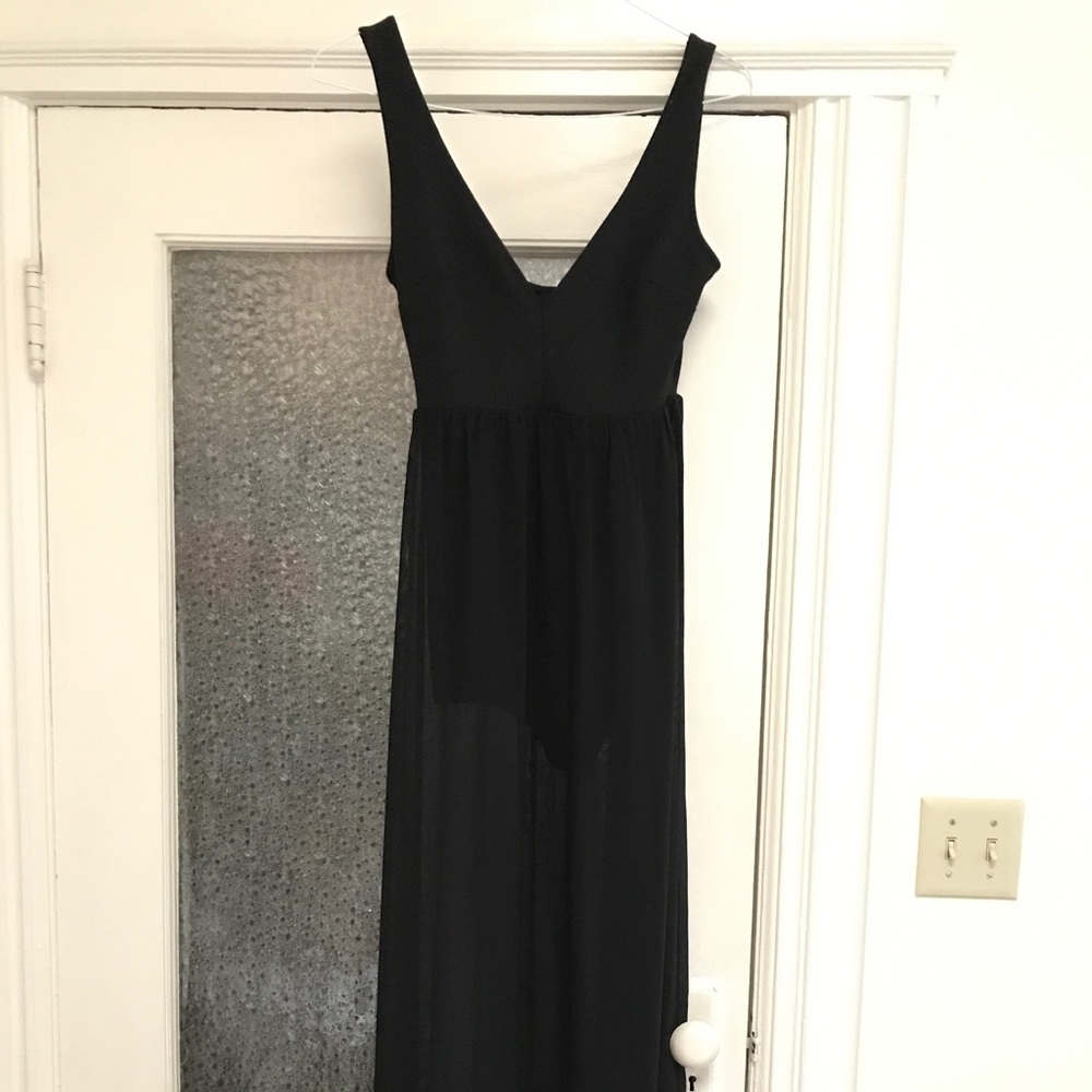 Black Maxi - Picture 2 of 5