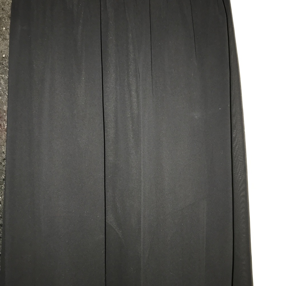 Black Maxi - Picture 3 of 5