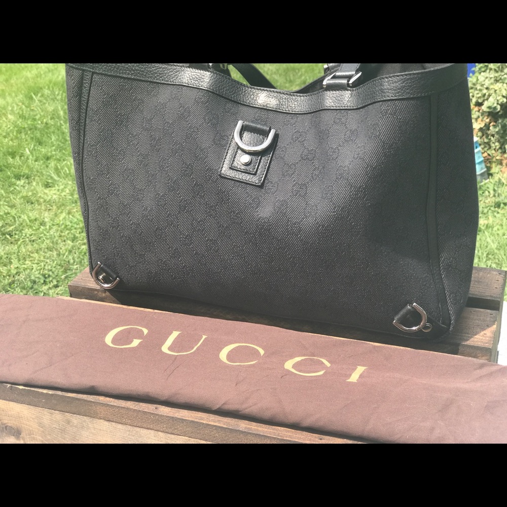 Gucci shoulder bag