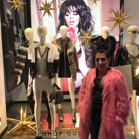 Meet Your Posher - Picture 3 of 8