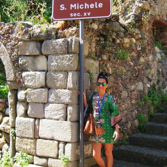 Meet Your Posher - Picture 6 of 8