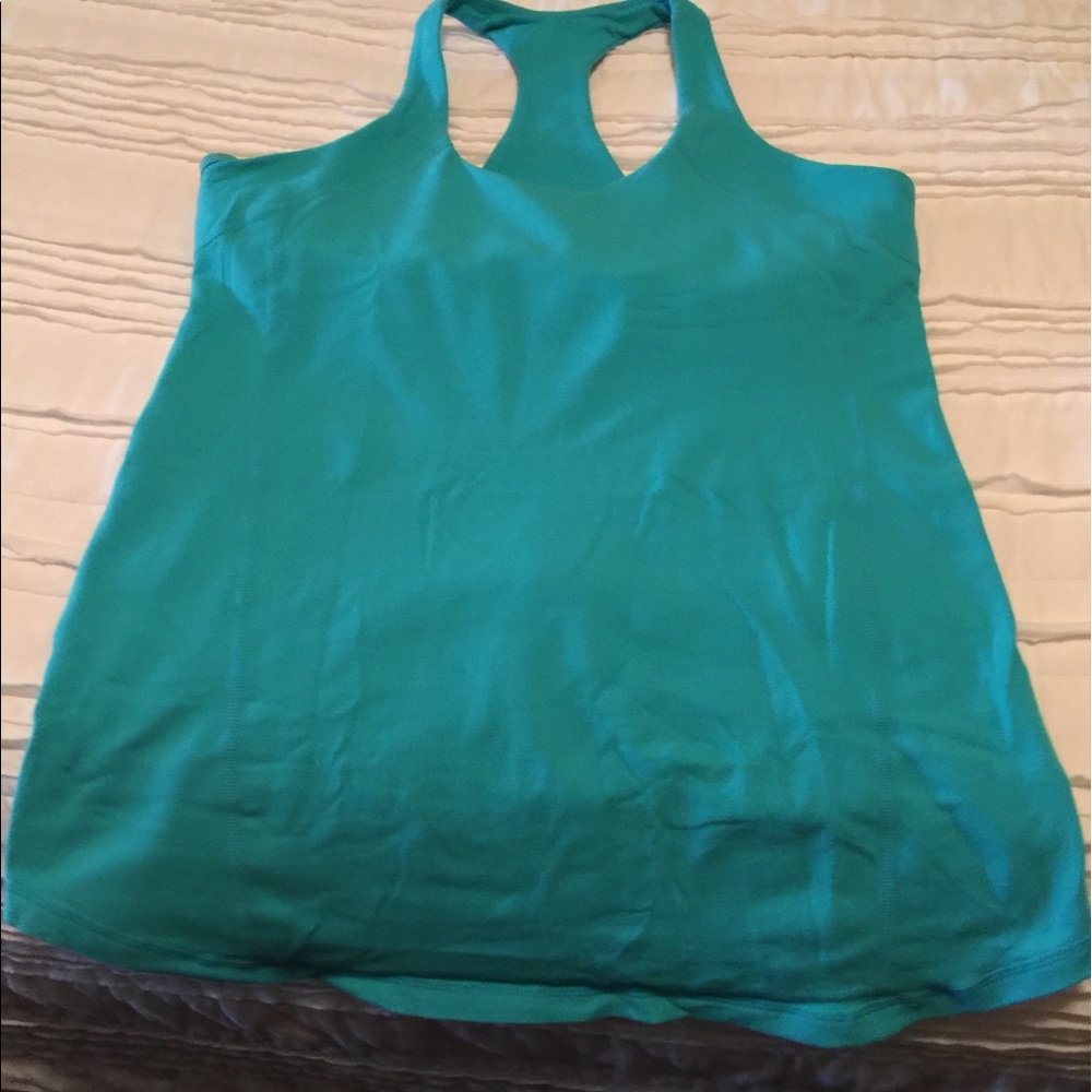 Lululemon sports top