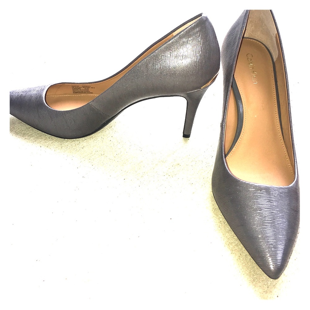Brand new grey Calvin Klein heels size 8.5