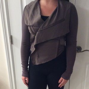 Bar III asymmetrical cropped jacket