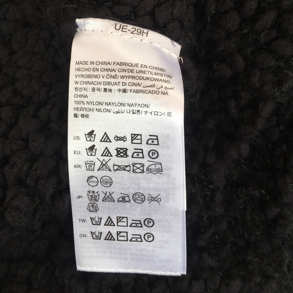 CK super soft, popcorn sweater NWT - Picture 6 of 6