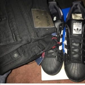 Men's Adidas metallic size 8 brand new with box