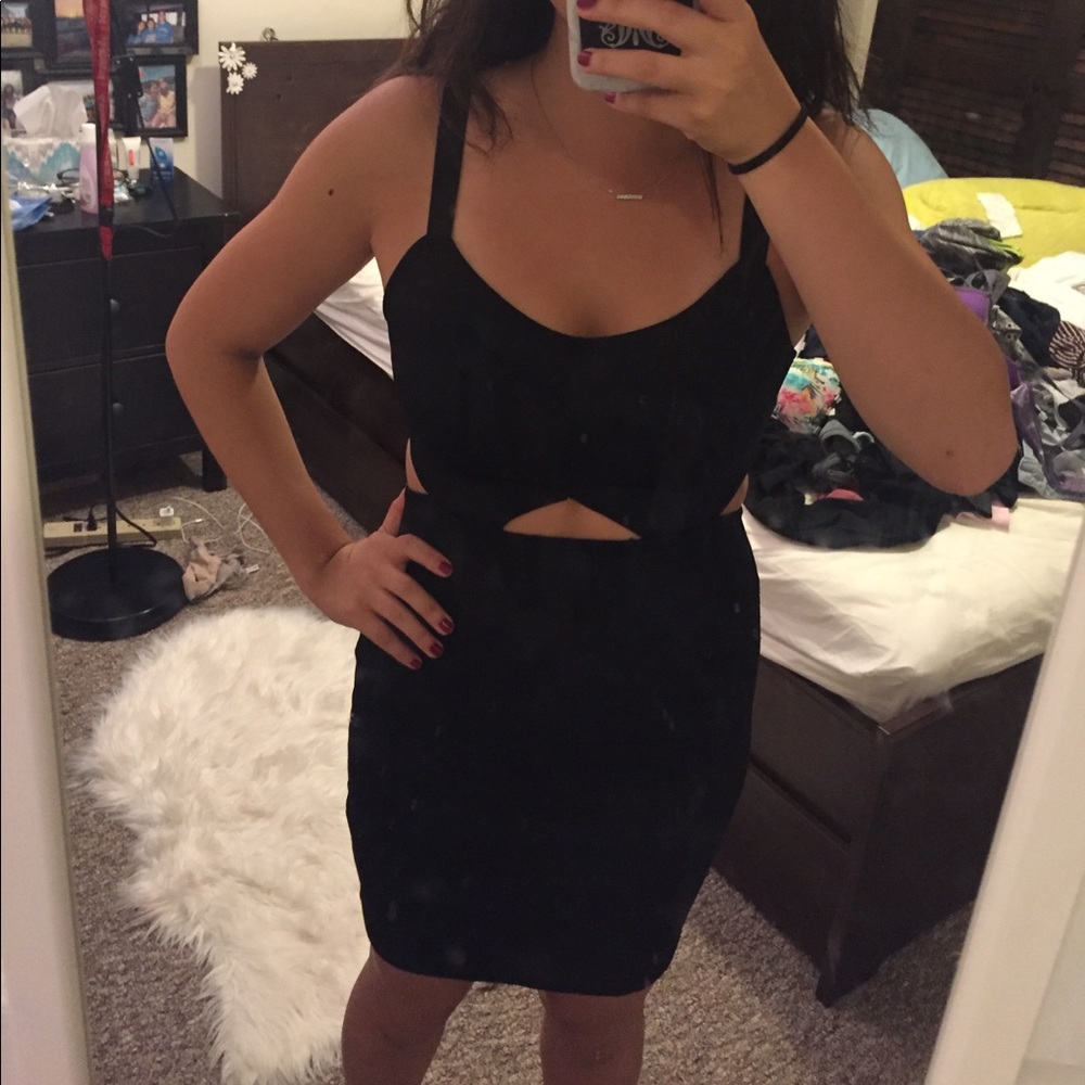 Black Bodycon Dress