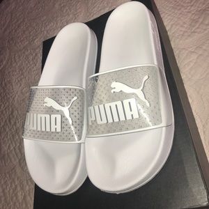 Women Puma slides😍