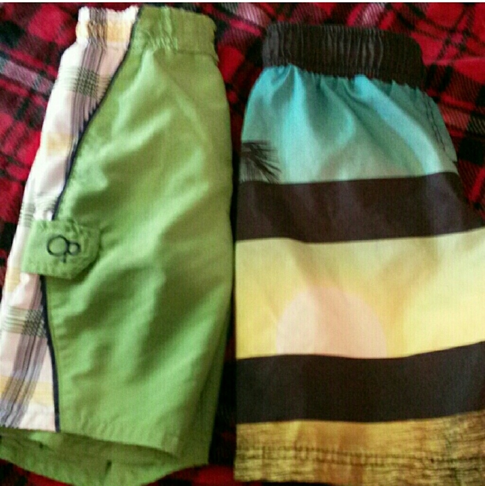 BOYS SWIM TRUNKS