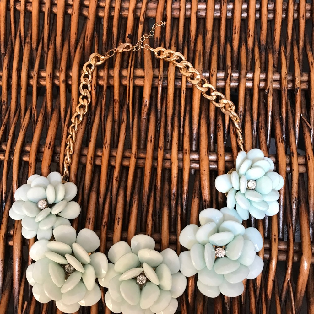 Flower necklace