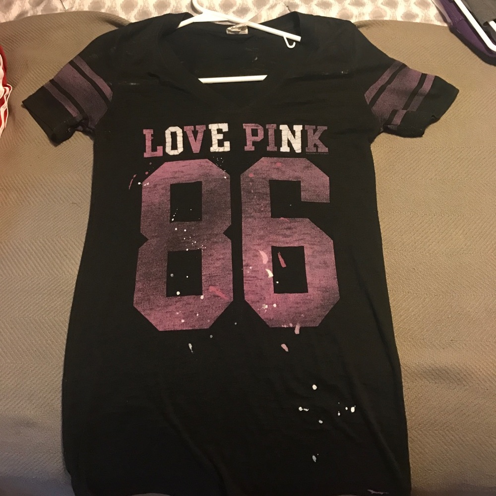 pink short sleeve shirt