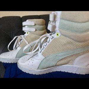 PUMA sky light blue & white leather wedge sneakers