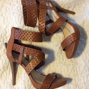 brown jessica simpson heels