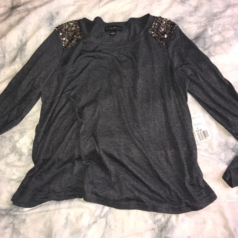 Forever 21 Plus sequined shoulder top! NEW W TAGS