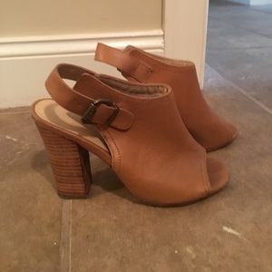 Diba True open toed heel