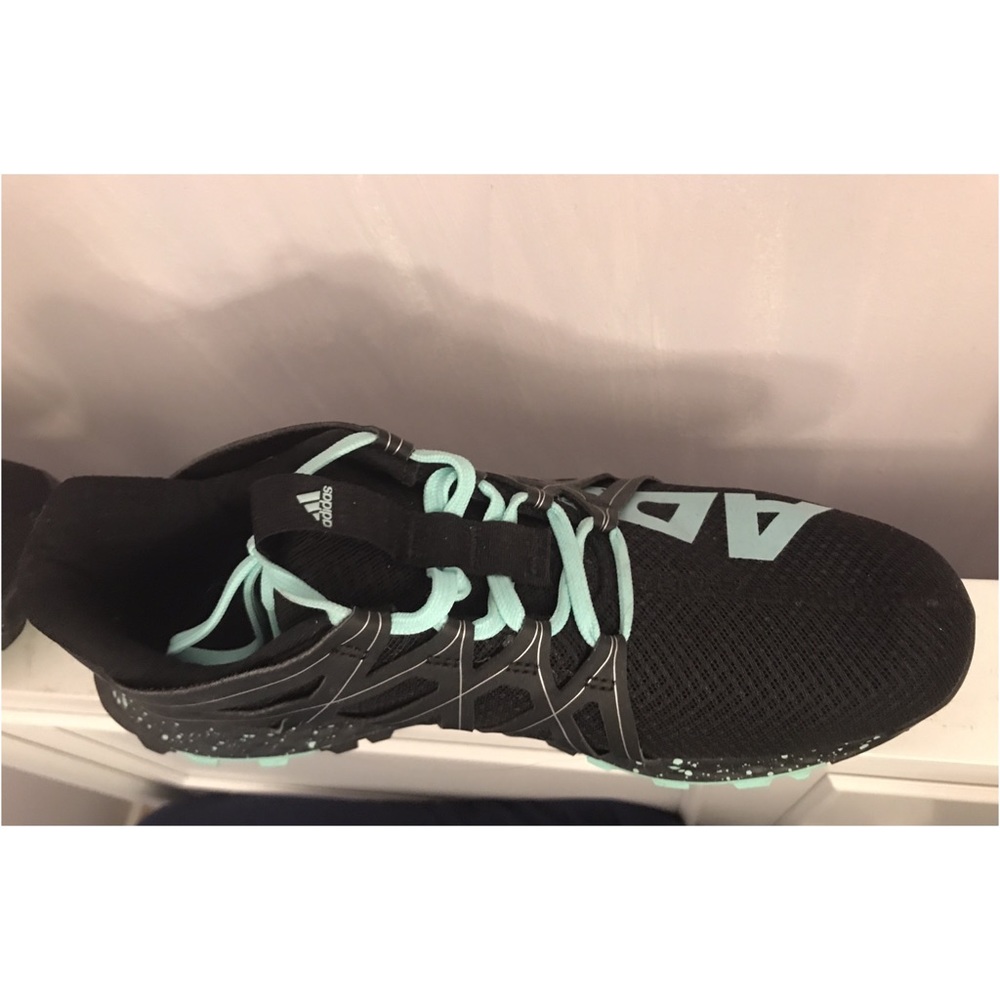 Adidas Vigor Bounce Shoes size 9.5