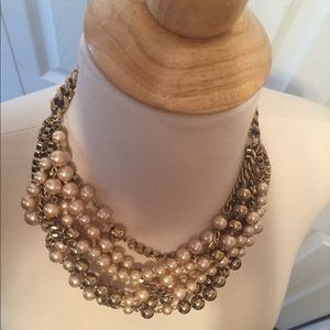Stella & dot  gold pearl necklace