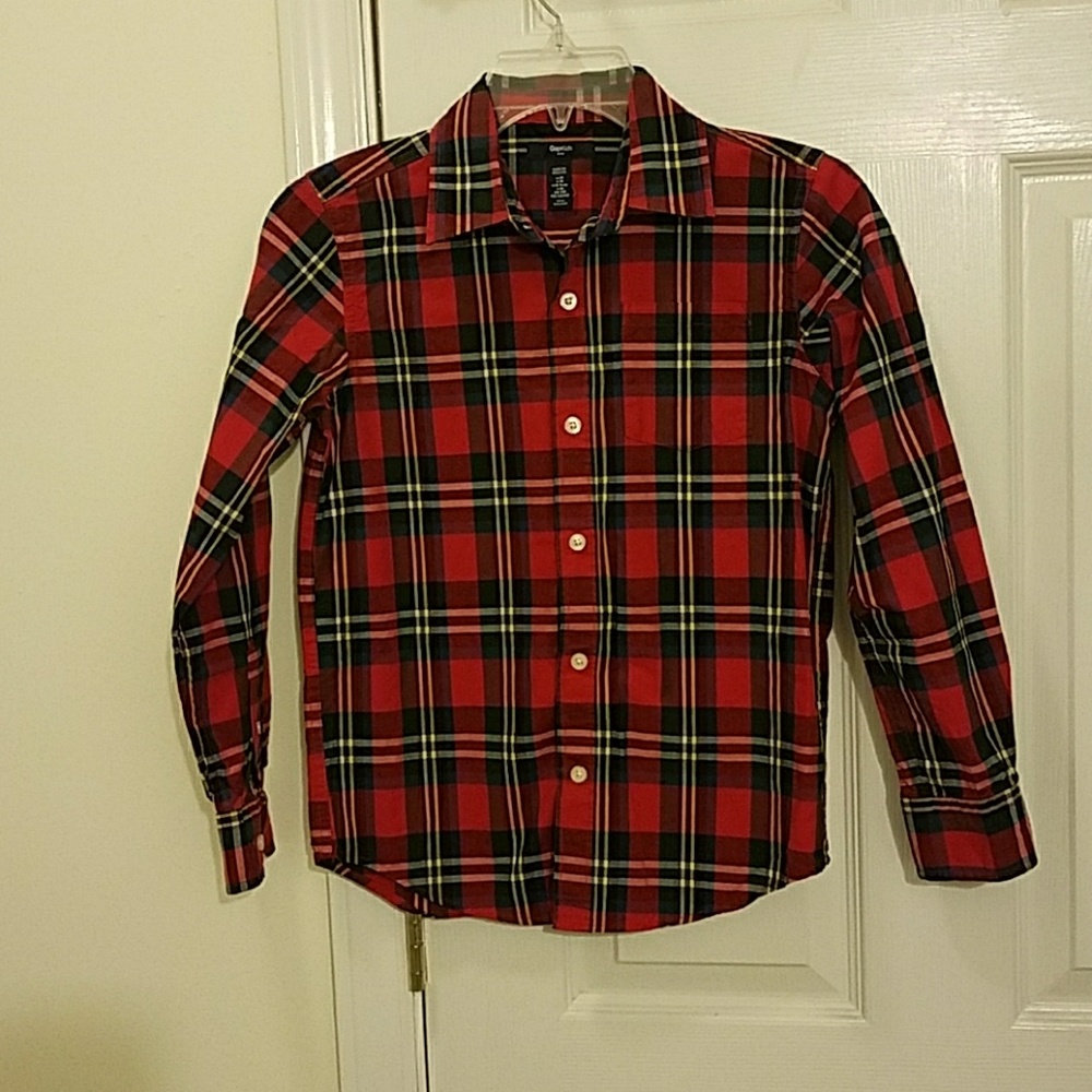 Boys Perfect Plaid GAPkids button down!