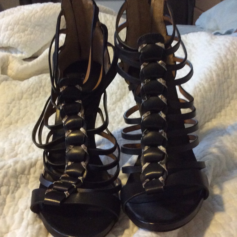 coach josey heels